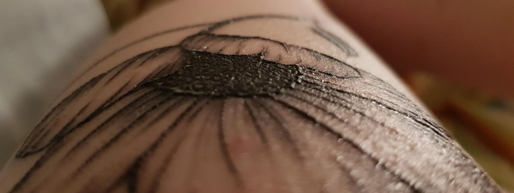 Why Your Tattoos Feel Itchy and Raised  Tattoo Irritation Causes  Allure