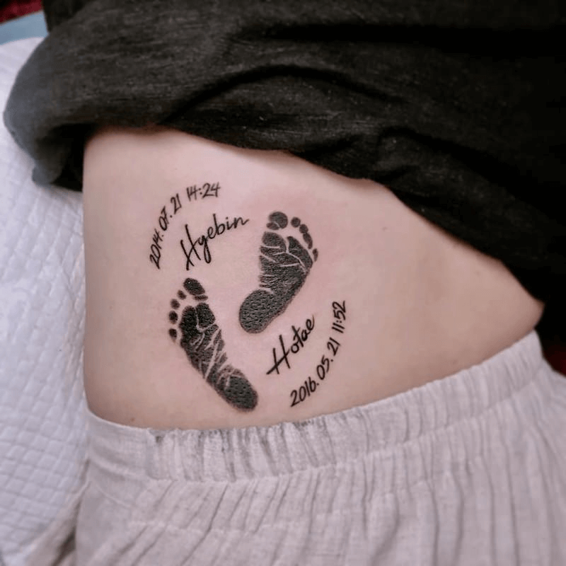 Small footprint tattoos 