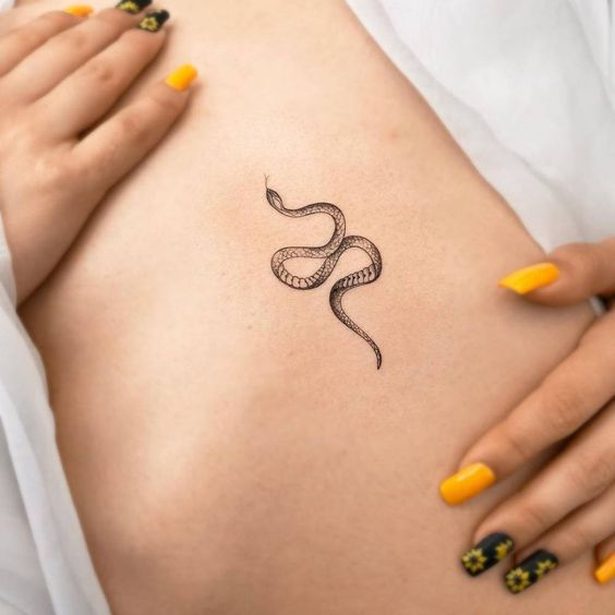 Available designs . . . . #geometrictattoodesign #geometrictattoo  #foresttattoo #treetatto… | Arm band tattoo for women, Spine tattoos for  women, Simplistic tattoos