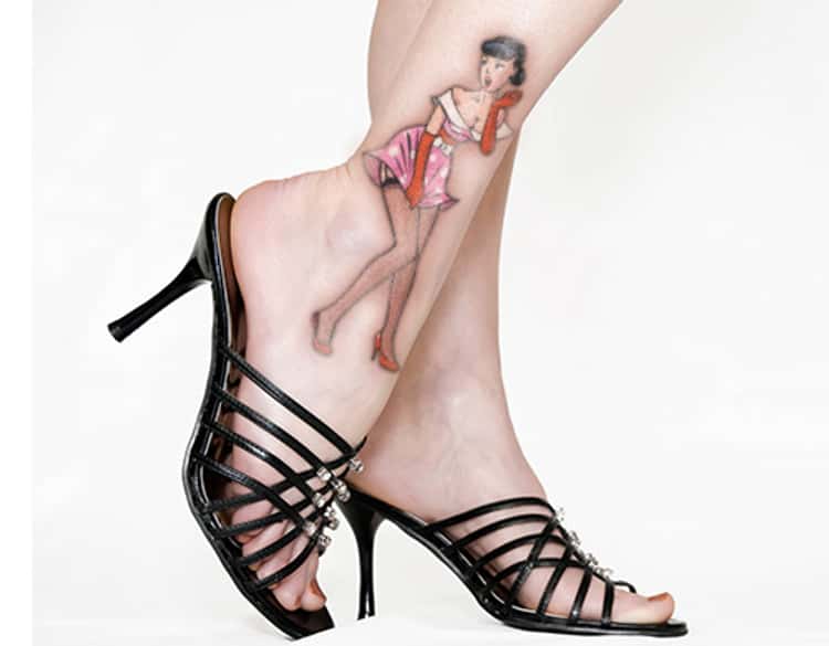 women foot tattoos