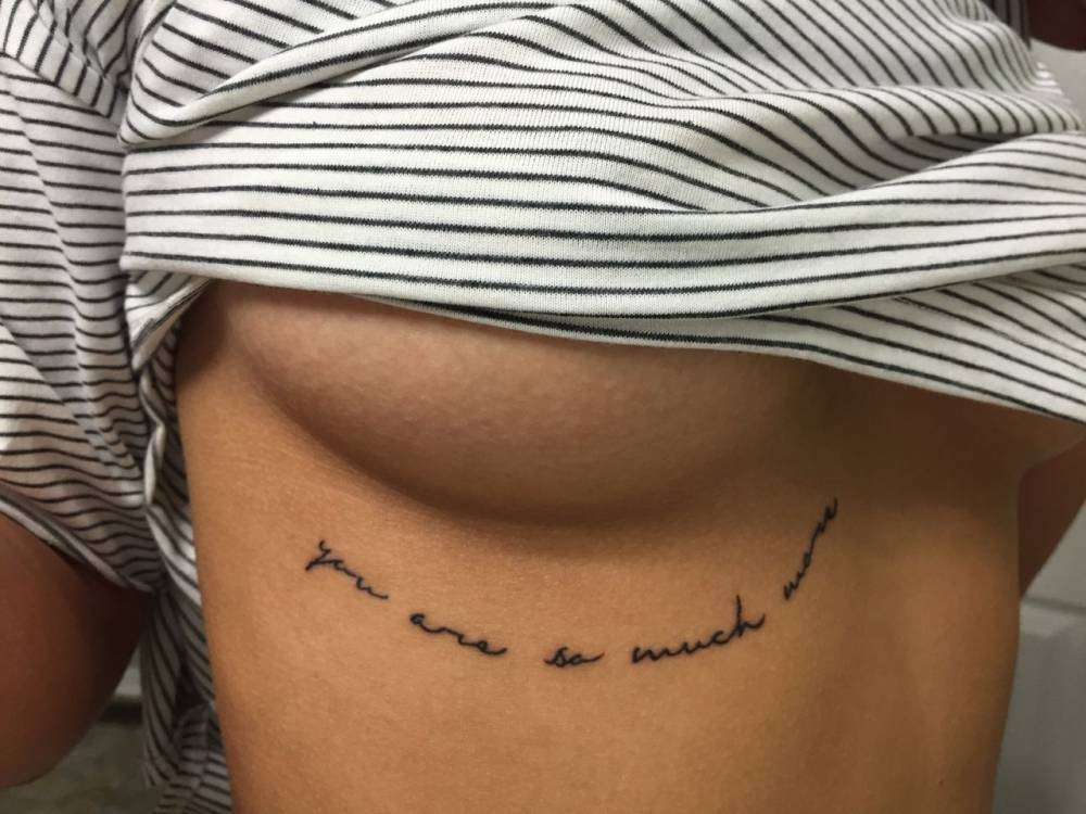 17 Sexy Underboob Tattoos You're Going to Love