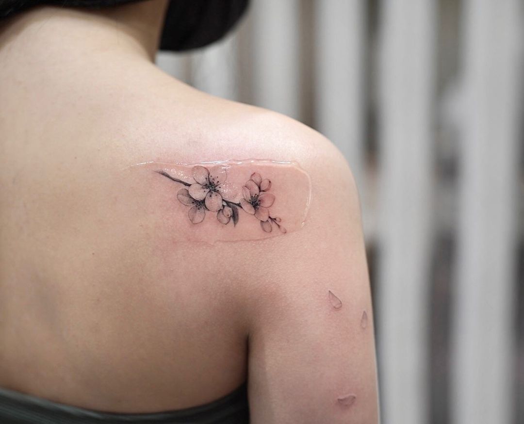 Get Inspired: 50+ Classy Shoulder Tattoo Designs For Female