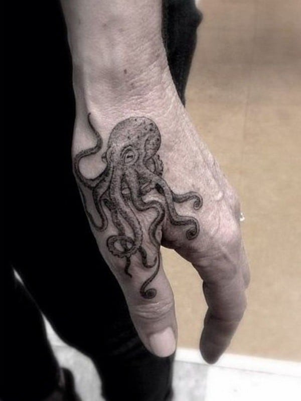 hand tattoos popular