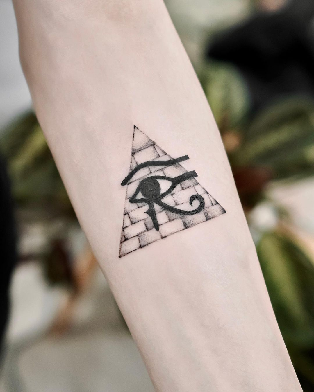 3rd Eye Snake and Fangs Pyramid Best Temporary Tattoos| WannaBeInk.com