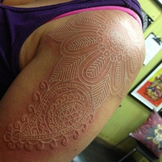 Example of a tattoo with a Polynesian ornament