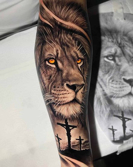 Tattoo addicted  Geometric Lion Tattoo Designs For Men  Masculine Ideas   The forearm shoulder or over the heart is where the lion belongs in  bold black ink or equally earthy