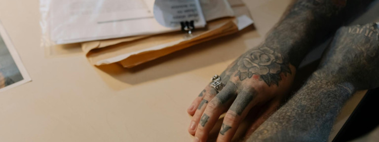 How to get tattoo license